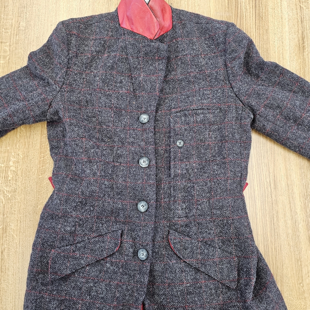 Ladies Wool & Leather Size 10 Gray and Red Plaid Jacket